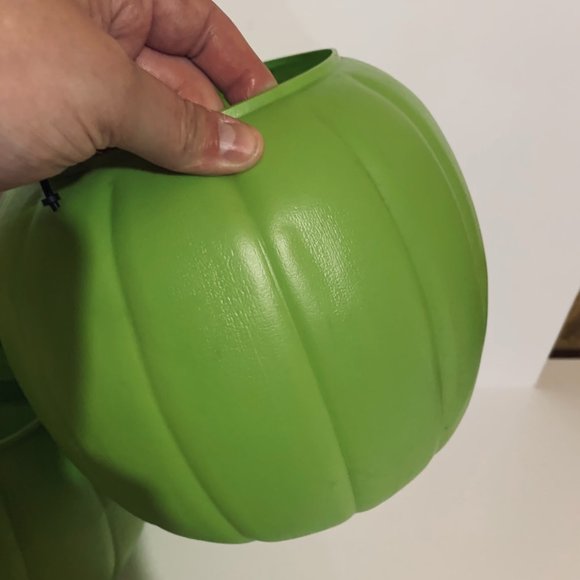 Vintage General Foam Plastics USA Green Halloween Buckets Set Of 2 - Picture 8 of 12